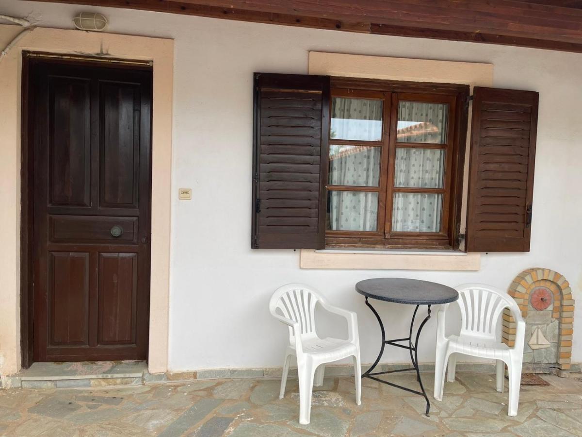 Cozy Studio In Skala, Agistri Apartment Exterior foto